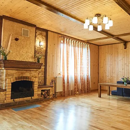 ヴィラ Panskyi Kut バコヴェル